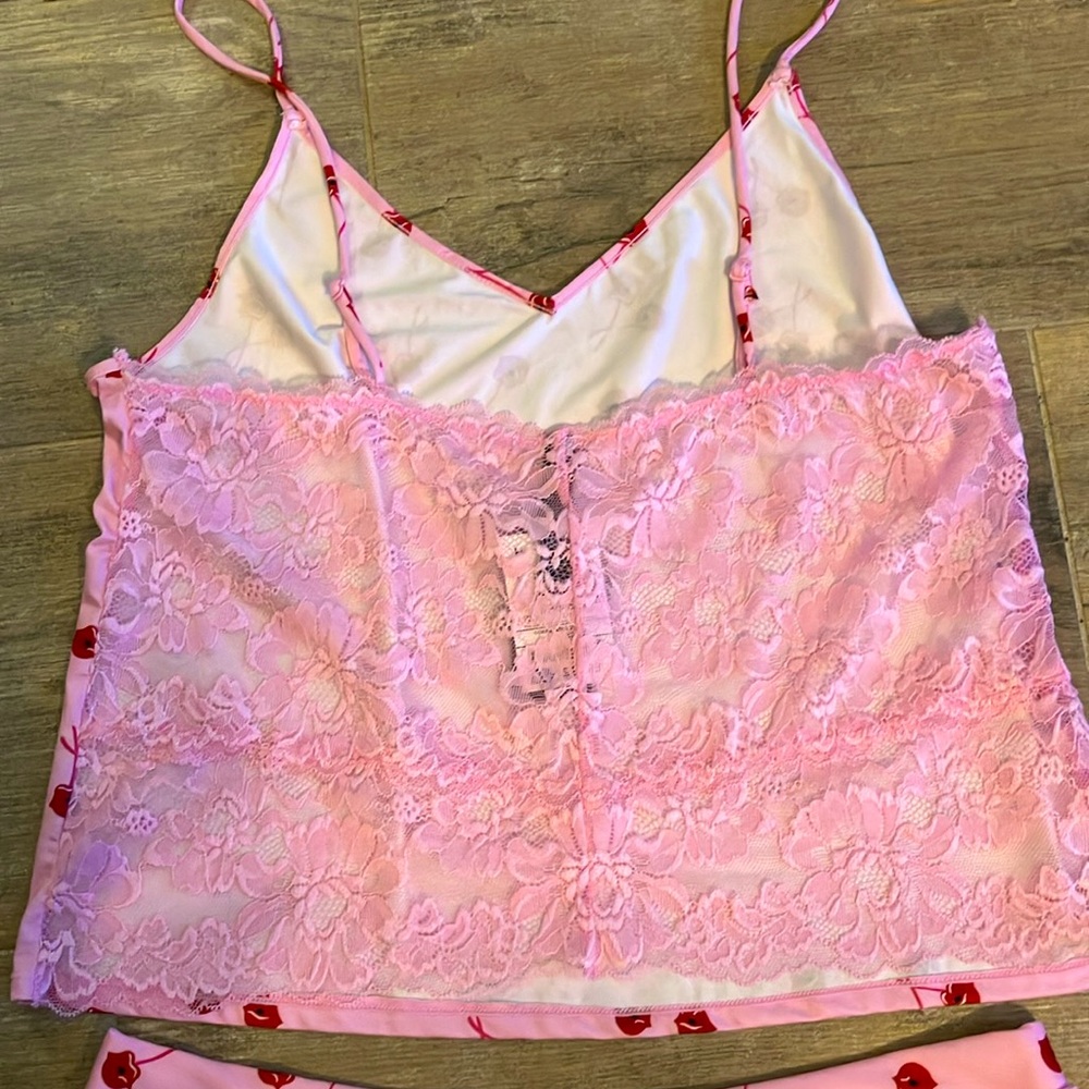 🍒Steve Madden 2-pc silky soft lace-trimmed cami & shorts set sz L NWT - Picture 4 of 11